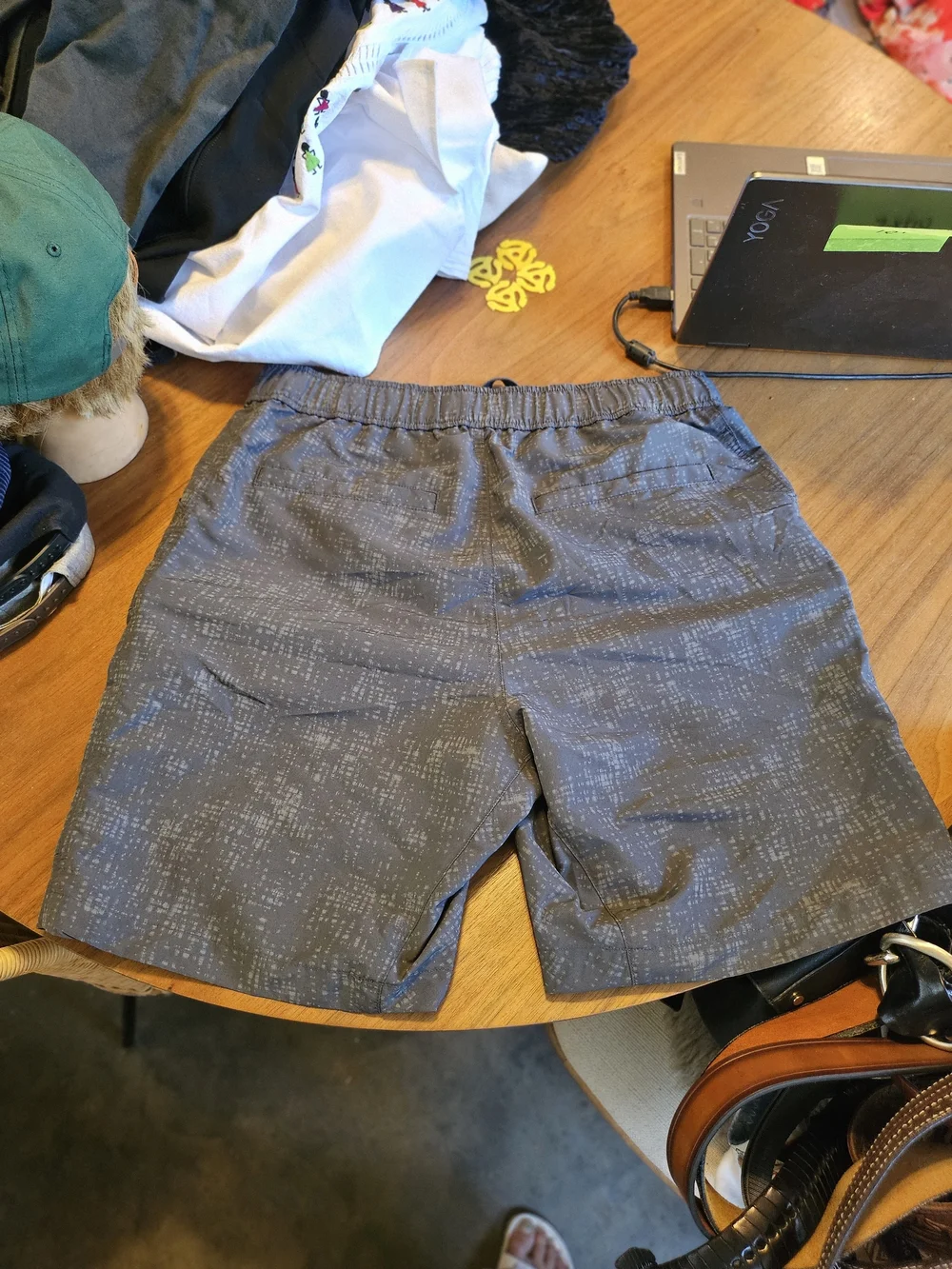 Uniqlo men grey